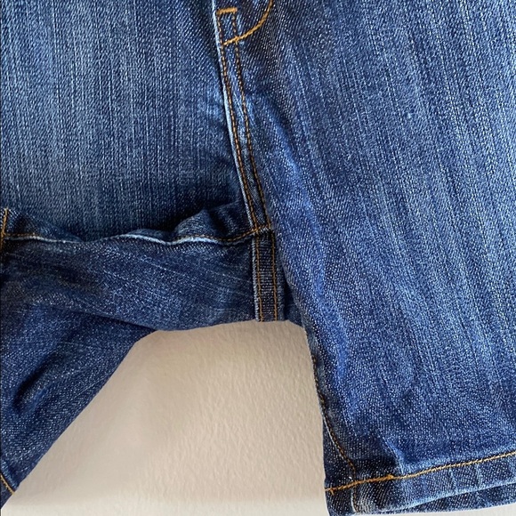 Banana Republic Blue Jean Shorts Medium Wash - Picture 2 of 10